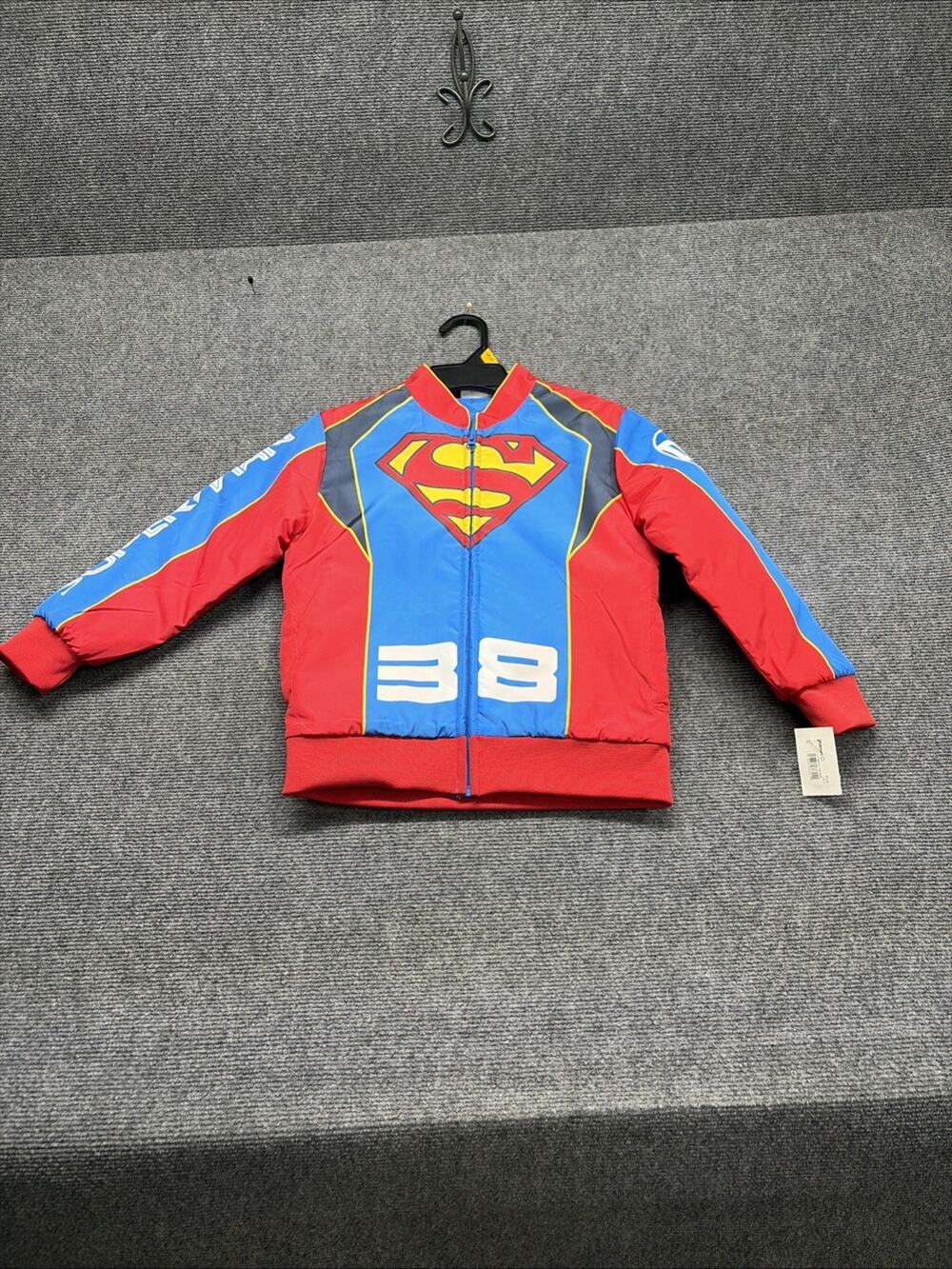 NWT Superman Bomber Jacket Boys Size 6/7 Red Long Sleeve Full Zip MSRP $24.98